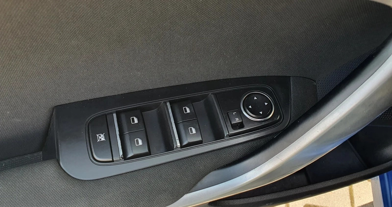 Kia Ceed cena 58000 przebieg: 113800, rok produkcji 2019 z Bytów małe 529
